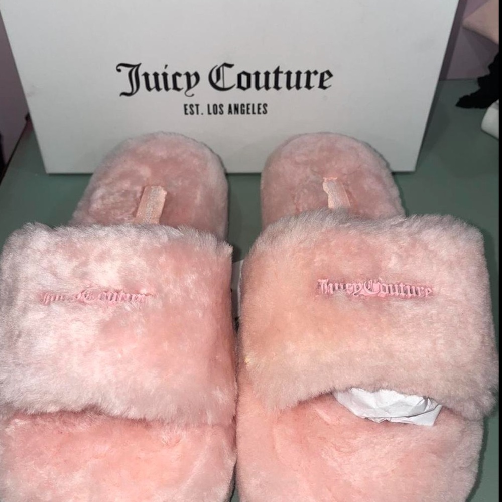 Juicy Couture Soft Pink Fur Sliders